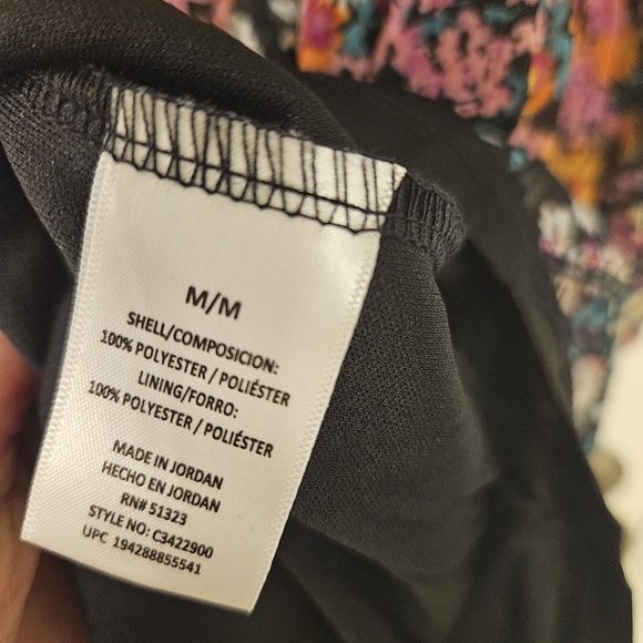 NWT Vince Camuto Long Sleeve Floral Tiered Dress - Picture 7 of 11